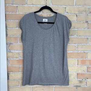 Yerse Gray Women's T-shirt